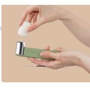 Quiet Hours Walden Facial Ice Roller Tool NWT